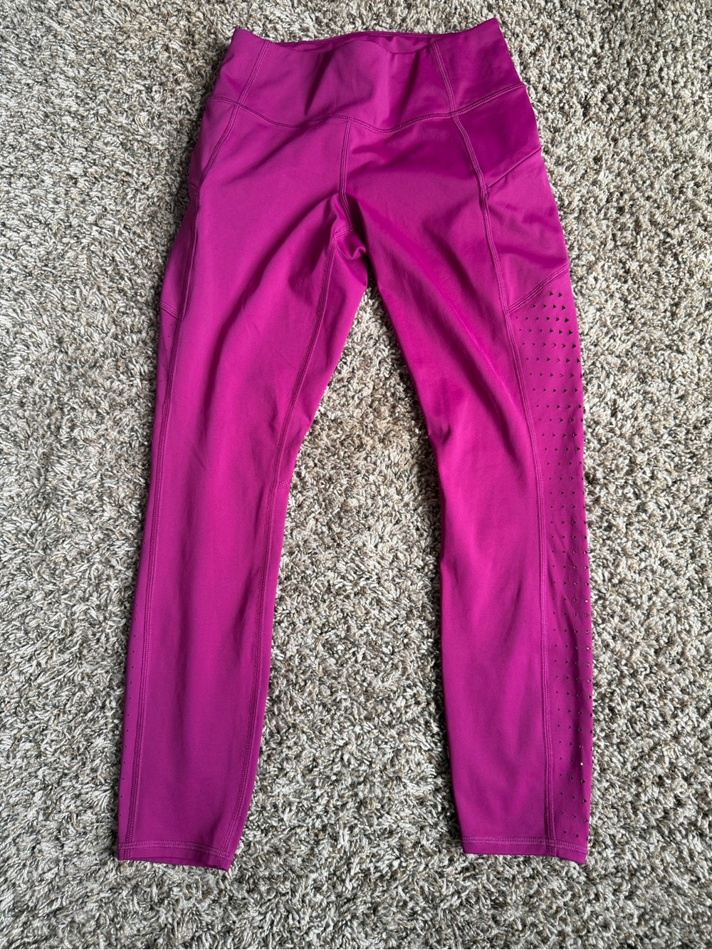 Athleta Contoured Laser Cut Pocket 7/8 Leggings Magenta XS